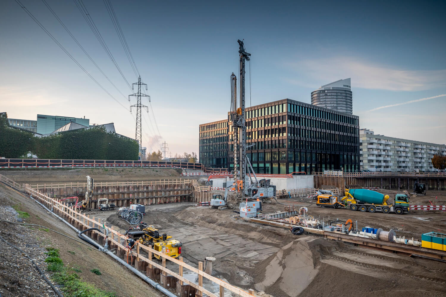 ghelma-ag-spezialtiefbau_OP-SOB_Dübendorf_Three_Point_Sonnentalstrasse